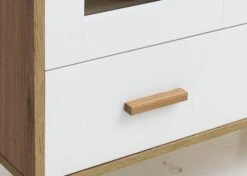 Vitrine GAMMELGAB 2 Portes A/éclairage LED Chêne/blanc 21 Vitrine GAMMELGAB 2 Portes A/éclairage LED Chêne/blanc -Royal Oak || DODO || Basic Soldes Magasin 126940