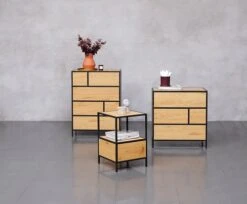 Commode 4 Tiroirs TRAPPEDAL Chêne/noir -Royal Oak || DODO || Basic Soldes Magasin 128883 1