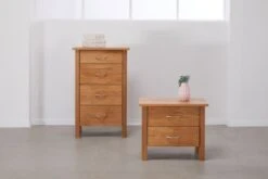 Royal Oak Commode 4 Tiroirs KAGERUP étroit Chêne -Royal Oak || DODO || Basic Soldes Magasin 132815