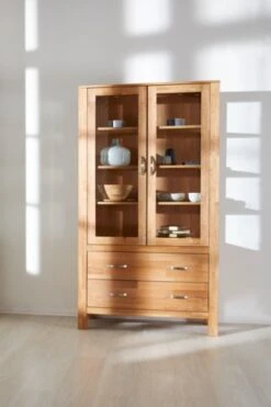 Royal Oak Vitrine HAGE 2 Portes 2 Tiroirs Chêne -Royal Oak || DODO || Basic Soldes Magasin 135300