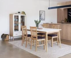 Vitrine GAMMELGAB 2 Portes A/éclairage LED Chêne/blanc 23 Vitrine GAMMELGAB 2 Portes A/éclairage LED Chêne/blanc -Royal Oak || DODO || Basic Soldes Magasin 143749