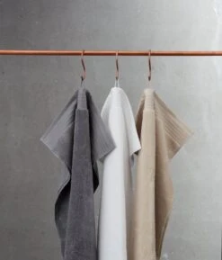 Serviette De Toilette SORUNDA 50x100 Gris KRONBORG -Royal Oak || DODO || Basic Soldes Magasin 176448