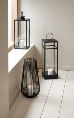 Lanterne HJALDE L20xL20xH65cm Noir 5 Lanterne HJALDE L20xL20xH65cm Noir -Royal Oak || DODO || Basic Soldes Magasin 199651 1