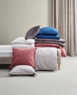 Parure De Lit Satin NELL 240x220 Blanc 7 Parure De Lit Satin NELL 240x220 Blanc -Royal Oak || DODO || Basic Soldes Magasin 220798 1