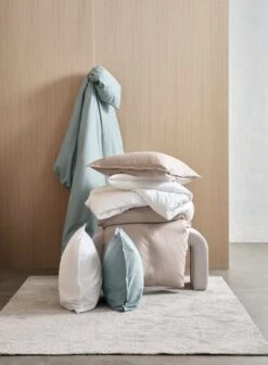 Parure De Lit Satin INGEBORG 240x220 Blanc 9 Parure De Lit Satin INGEBORG 240x220 Blanc -Royal Oak || DODO || Basic Soldes Magasin 220800